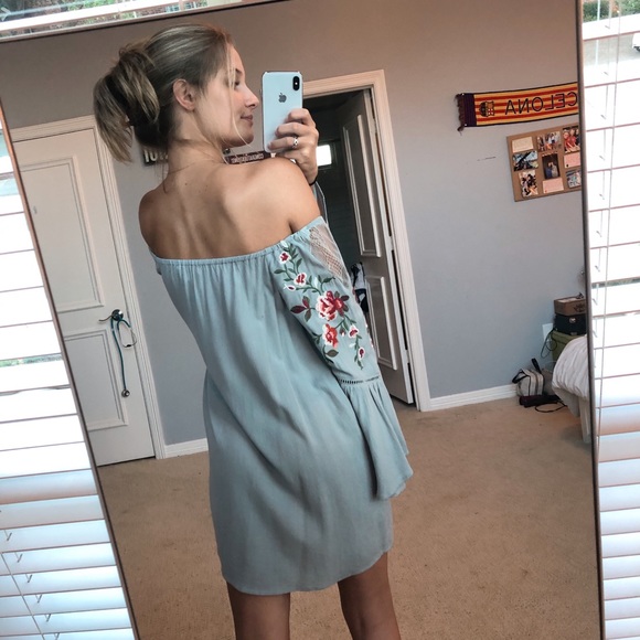 Umgee off the shoulder long sleeve dress - Picture 3 of 6